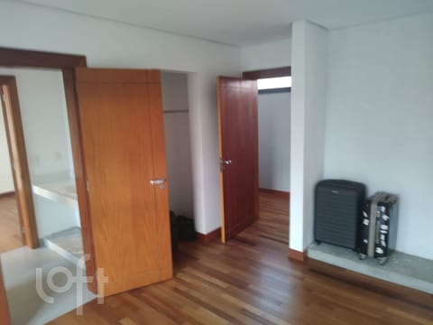 Image 13 - 255280